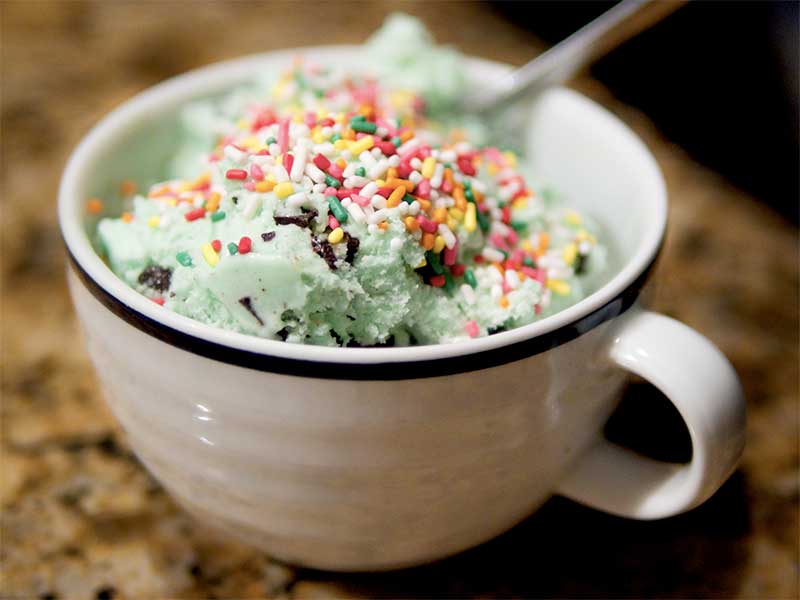 Mint chip ice cream frozen Jose Mier