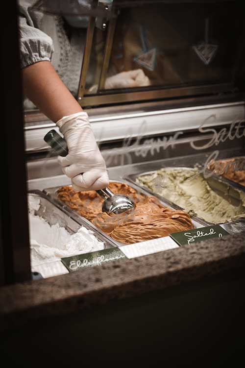 Jose Mier scoops gelato in Sun Valley, CA